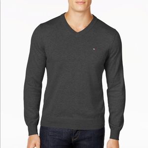 Tommy Hilfiger | NWT 100% Cotton V Neck Sweater